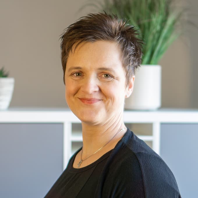 Frau Schaaf – Geschäftsstelle